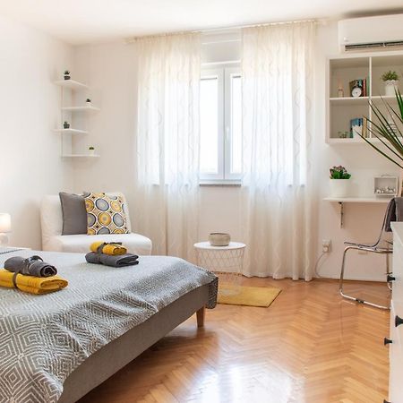 Apartment Dorrea Пула Екстер'єр фото