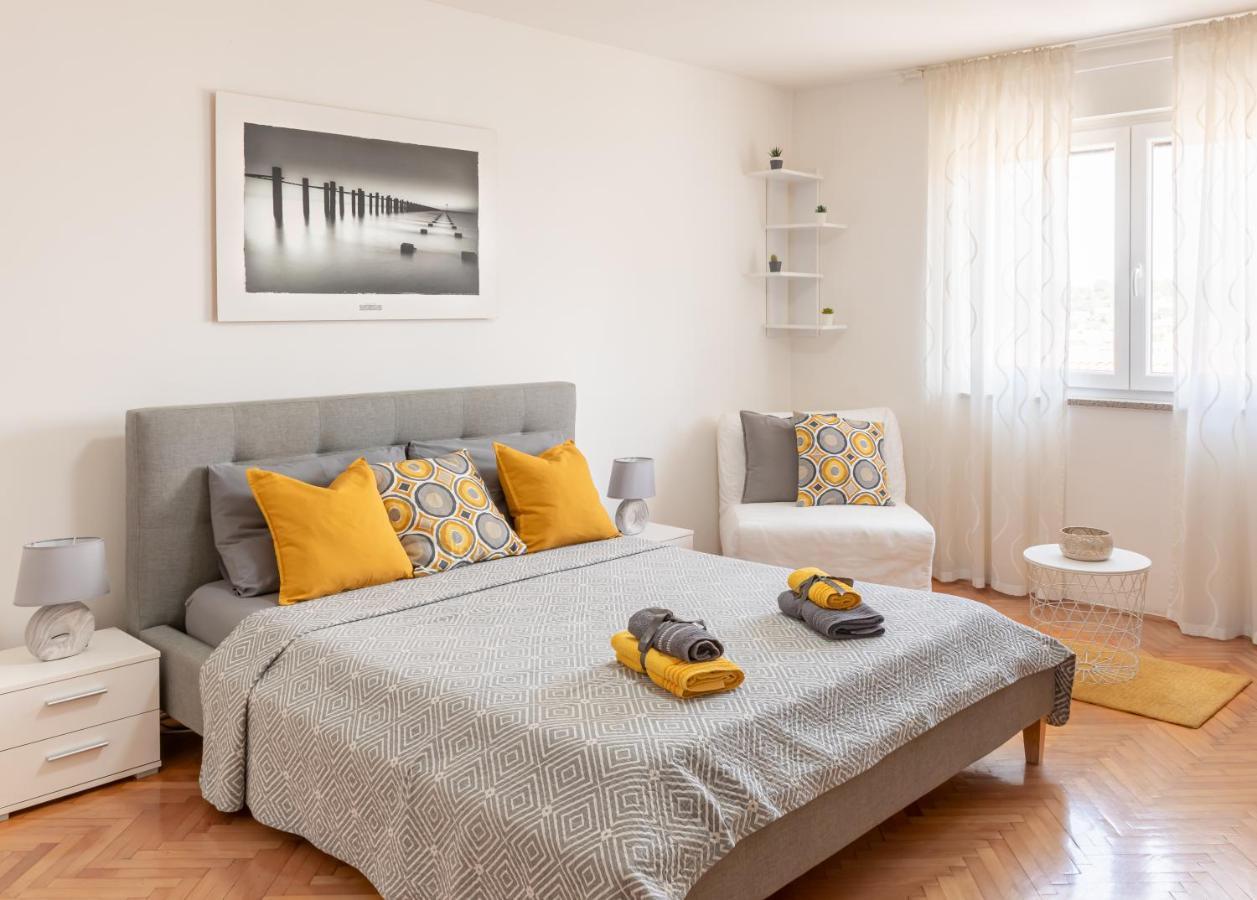 Apartment Dorrea Пула Екстер'єр фото